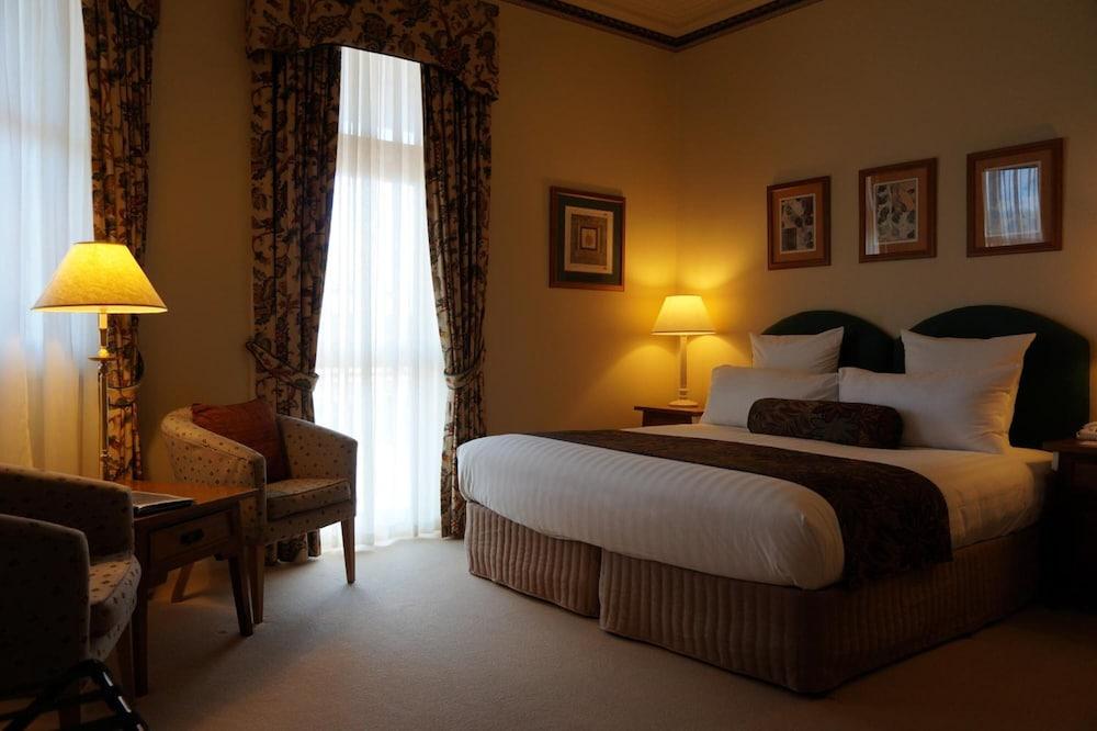 Royal Exchange 4*